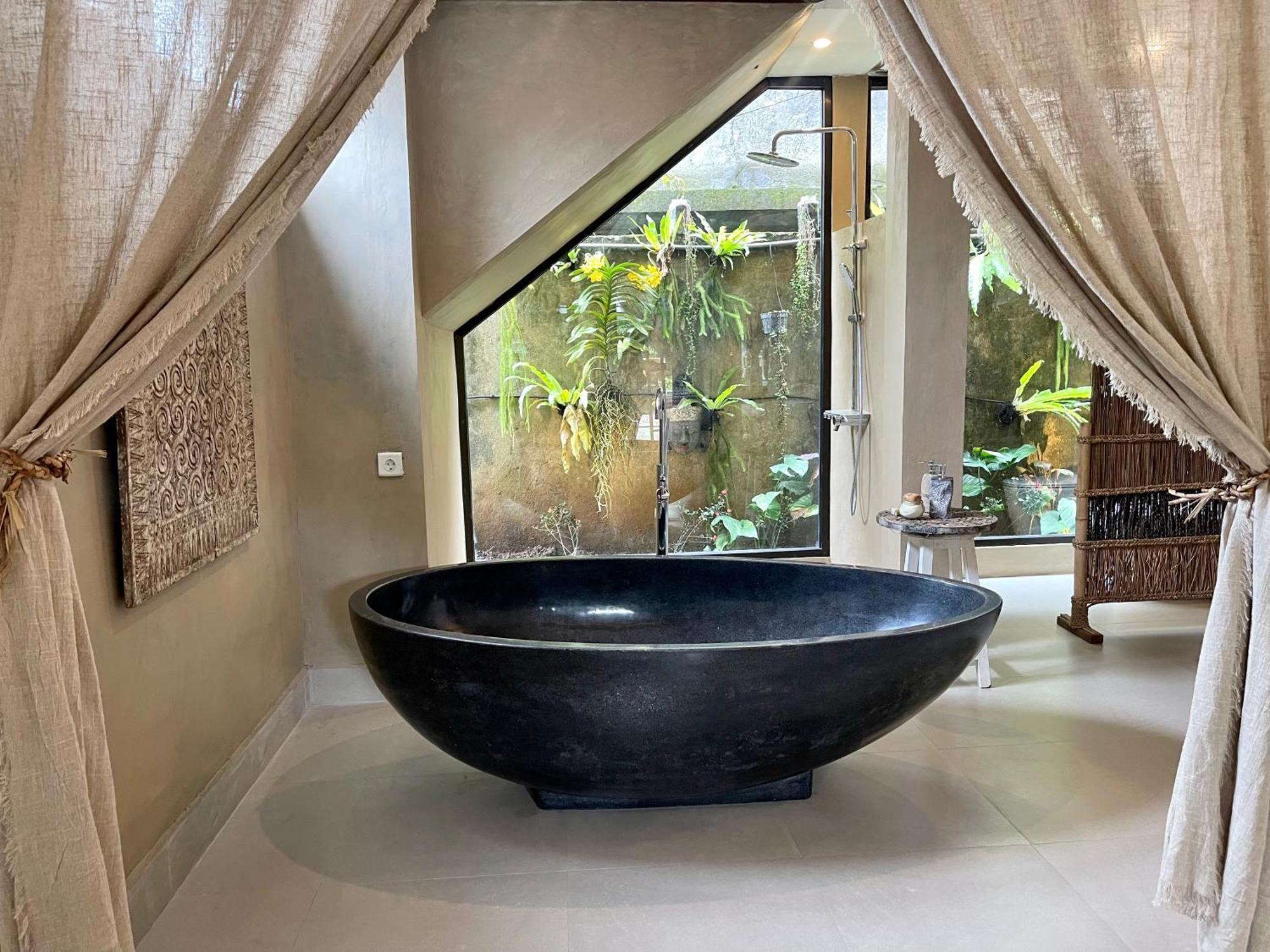 Отель Chakra Living Ubud Экстерьер фото